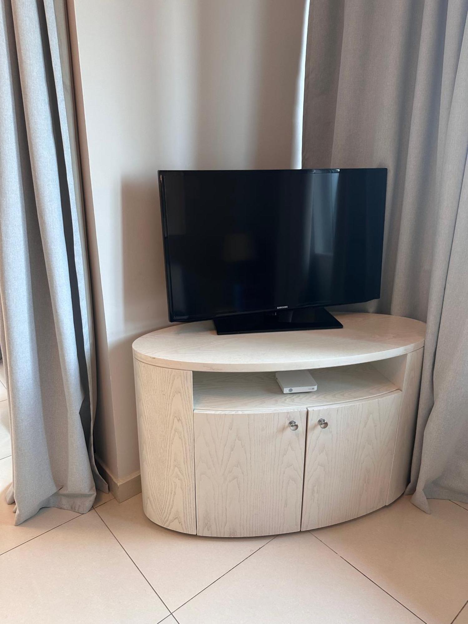 Apartment Damac Maison Mall Street, 2min To Mall, Downtown *