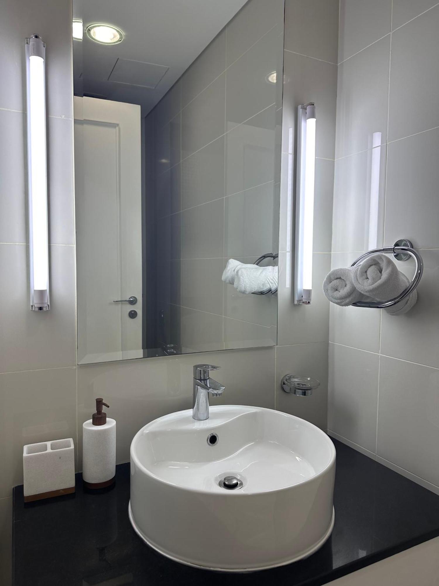 Damac Maison Mall Street, 2min To Mall, Downtown *