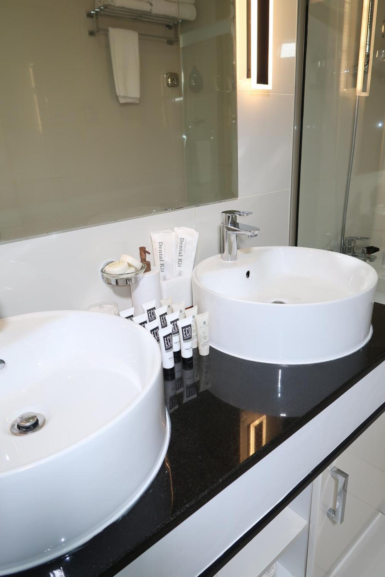 Damac Maison Mall Street, 2min To Mall, Downtown Apartment